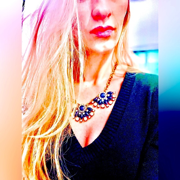 J.CREW NECKLACE 💙💎 Deep Royal Blue Stones + Clear Diamonds  **LIKE NEW!!🎁💝** - Picture 5 of 9